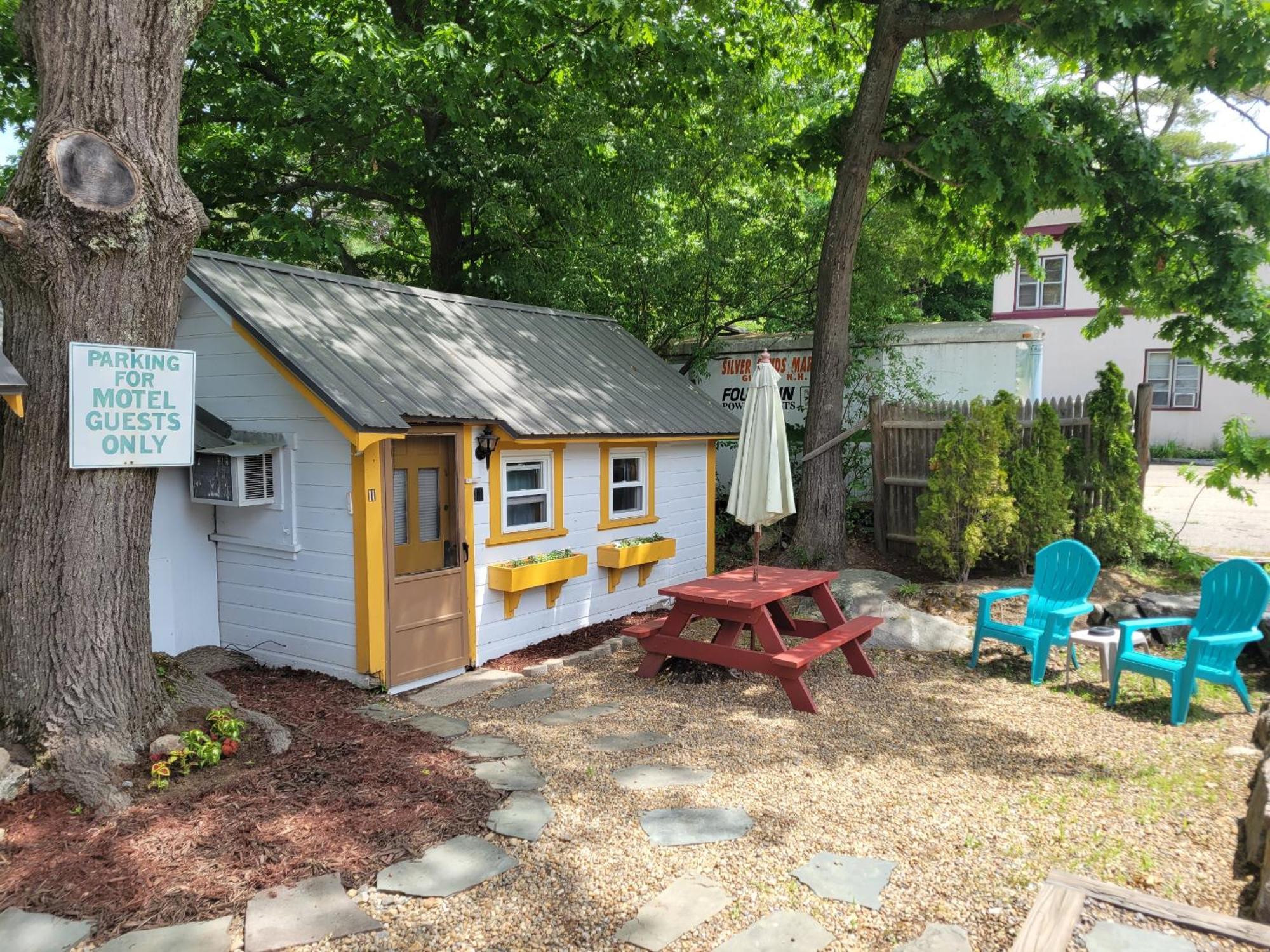 Weirs Beach Motel & Cottages Dış mekan fotoğraf