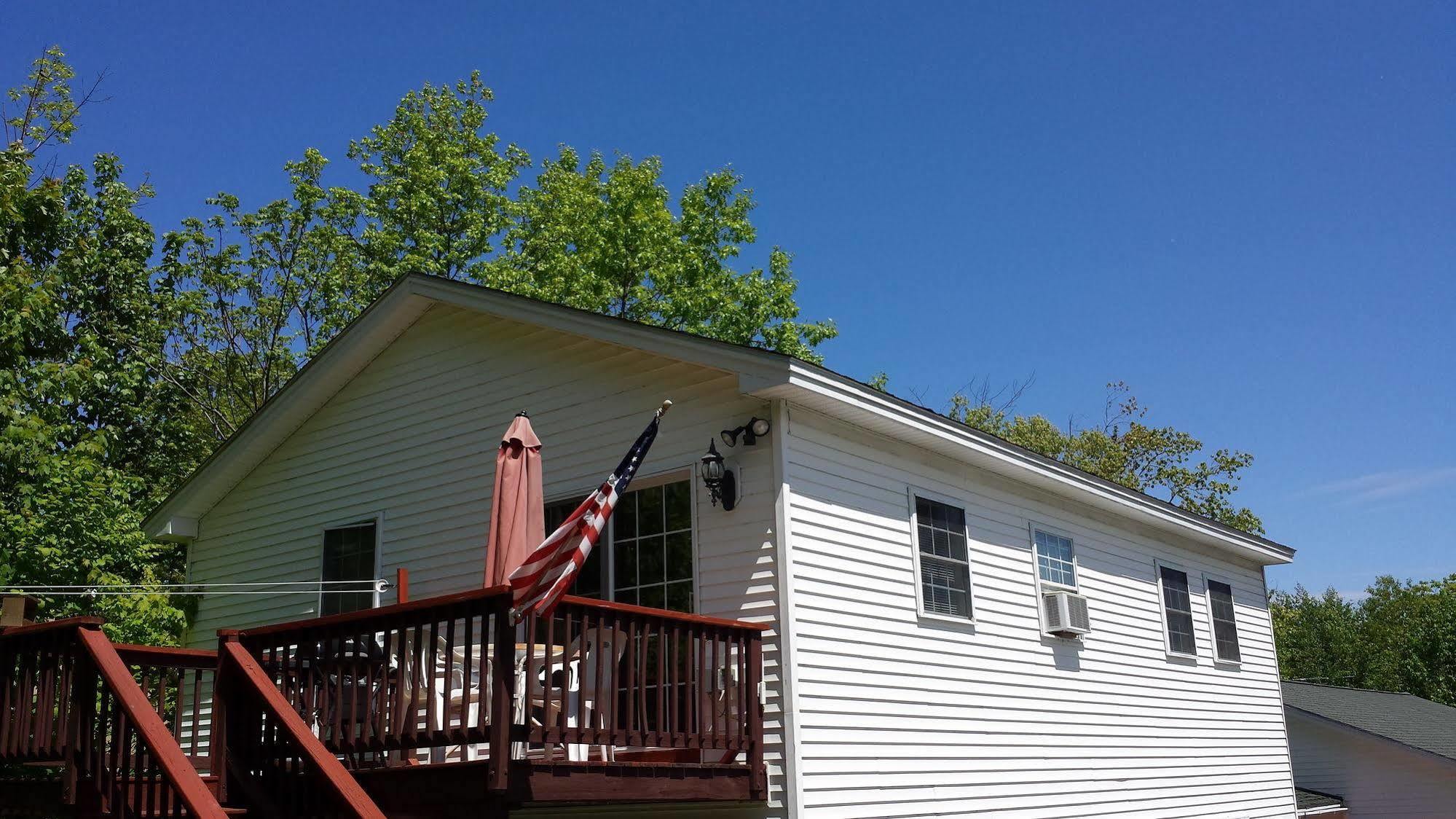 Weirs Beach Motel & Cottages Dış mekan fotoğraf
