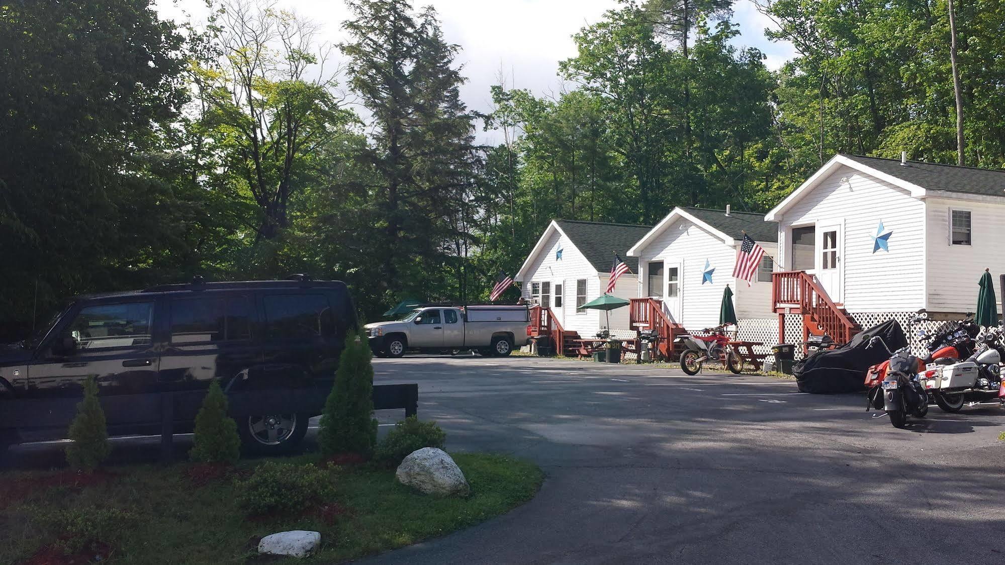 Weirs Beach Motel & Cottages Dış mekan fotoğraf